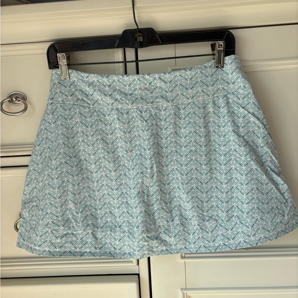 Southern Tide Gwen Pleated Performance Skirt - Picture 2 of 5